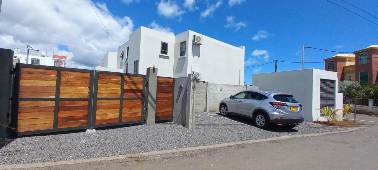 Bois Mapou Self Catering Apartments Unit 102 Rivière Noire Exterior foto